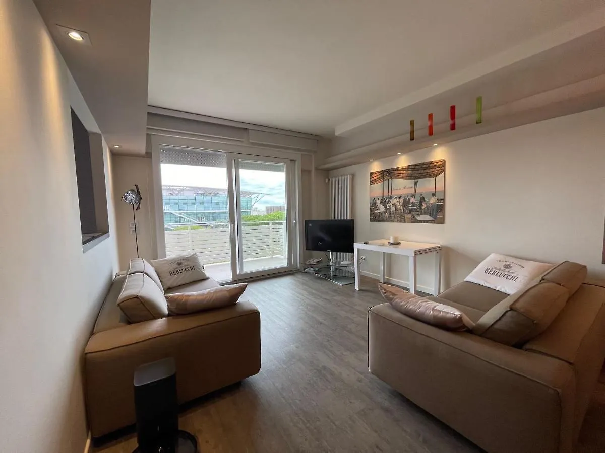 Luxury Suites Collection - Viale Ceccarini Riccione 0*,